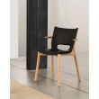 Poêle Monoshell chair with armrests
